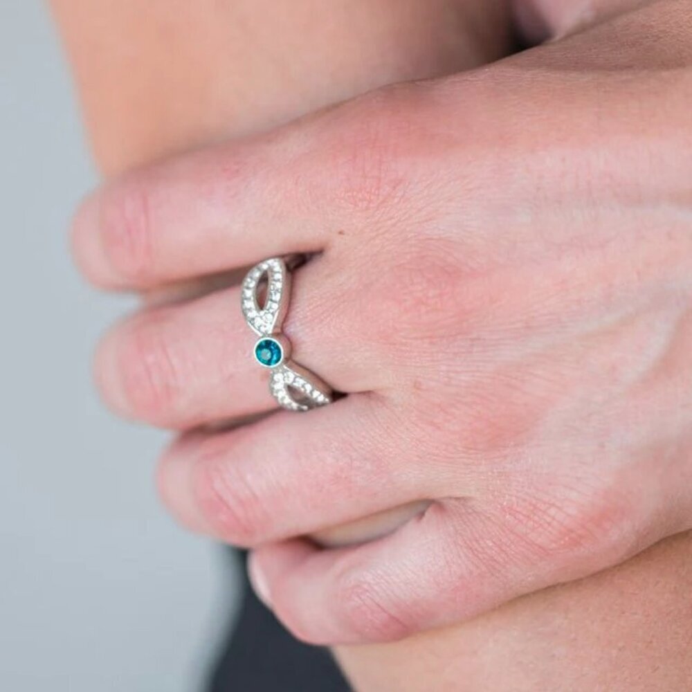 Paparazzi Jewelry Accessories - Extra Side Of Elegance - Blue Ring - Vintage